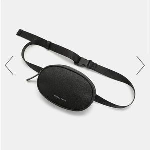 KENDALL & KYLIE GLITTER FANNYPACK